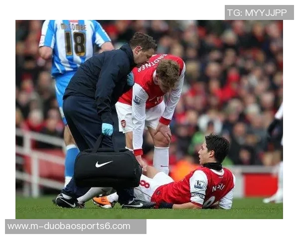 足球阻挡犯规的判罚标准与球场策略分析探讨