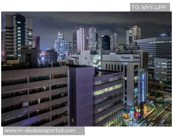 现代都市与东京风情的碰撞与融合探讨